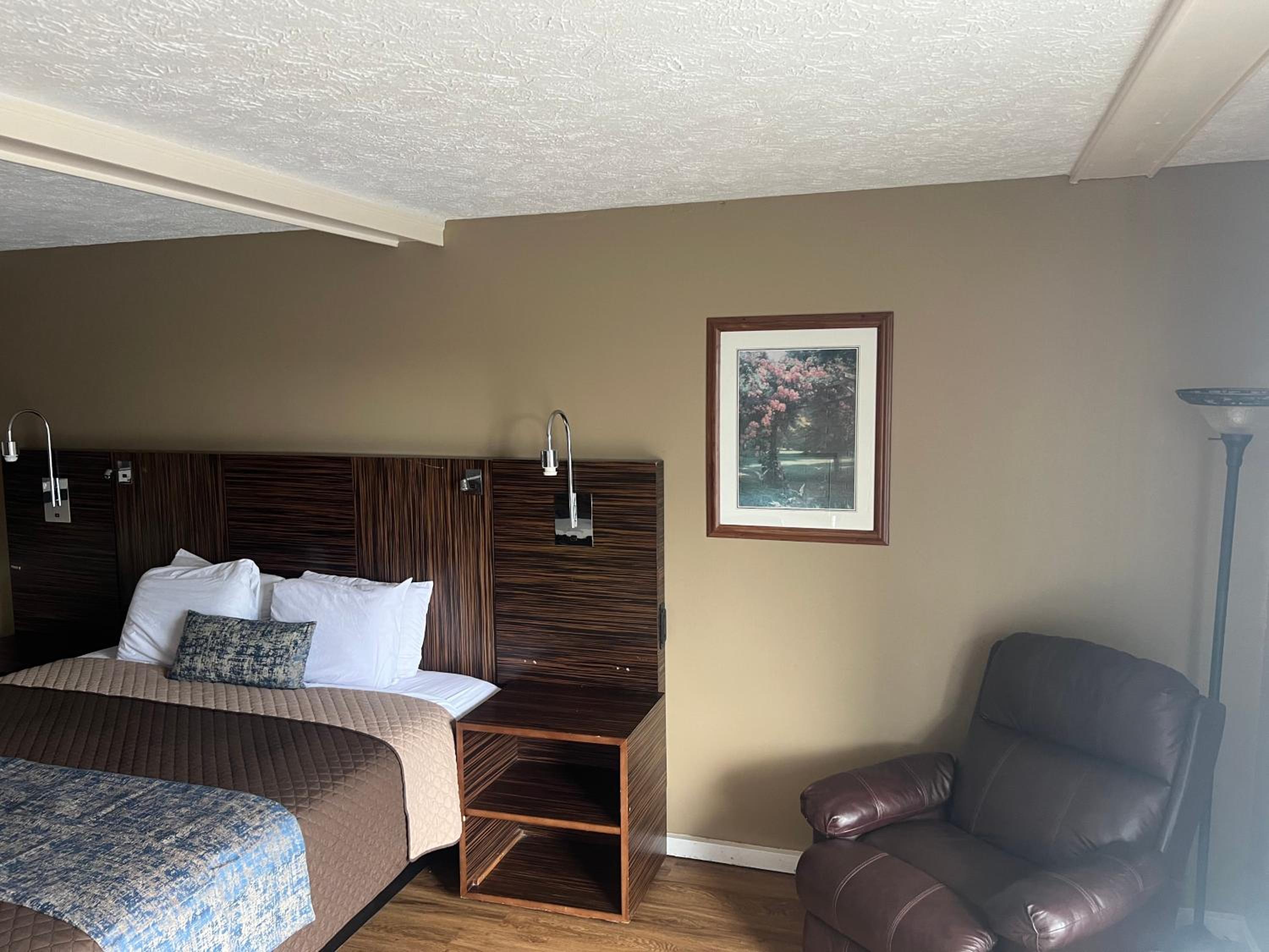 Towne inn view 2