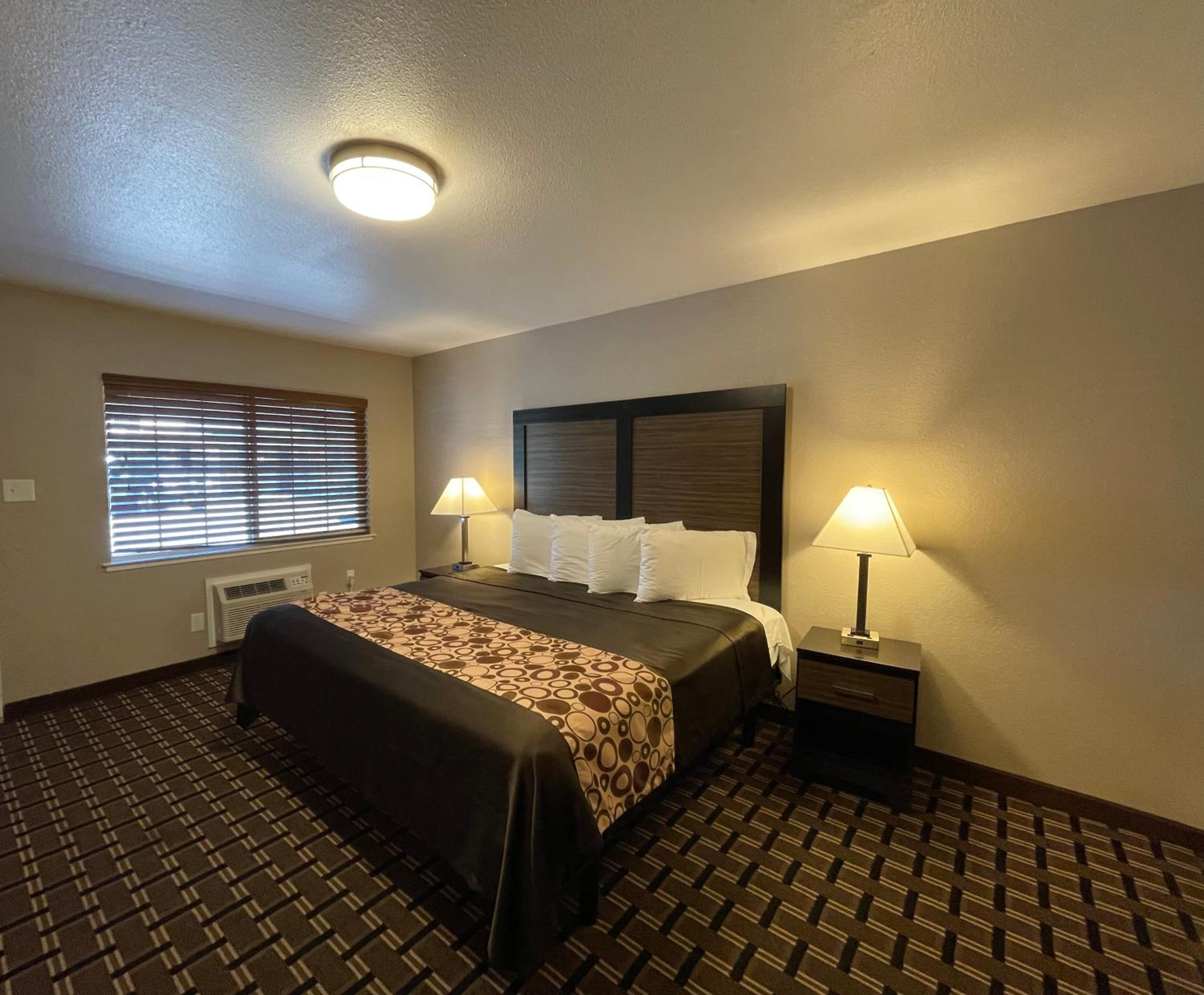 Lake Tahoe Vacations - Beverly Lodge - Property Image 16