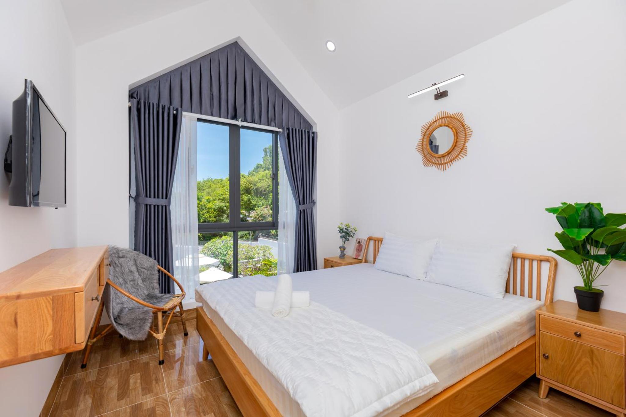 YuBiVilla - mountain view - 300m to the Beach view 4