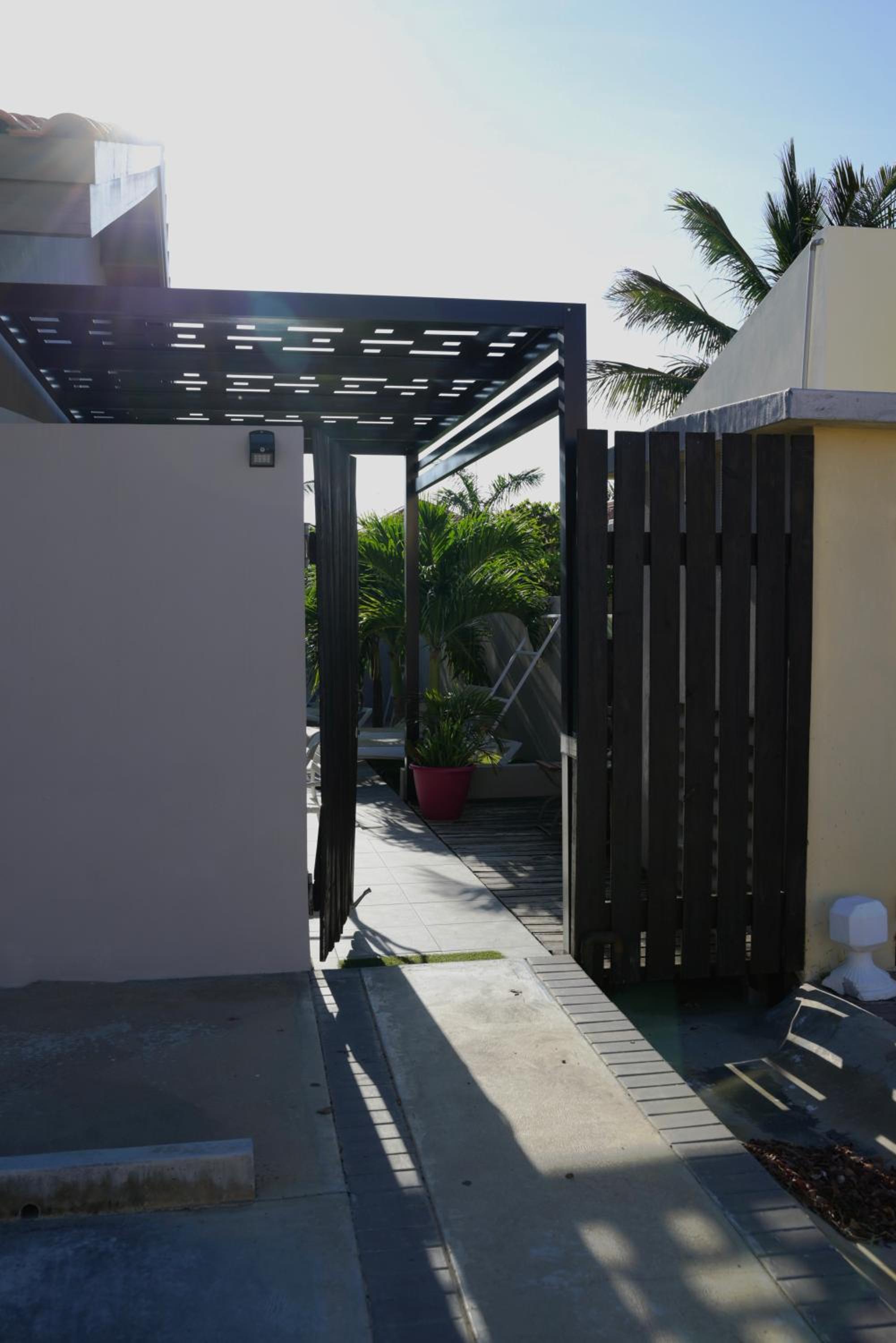 Photo 9