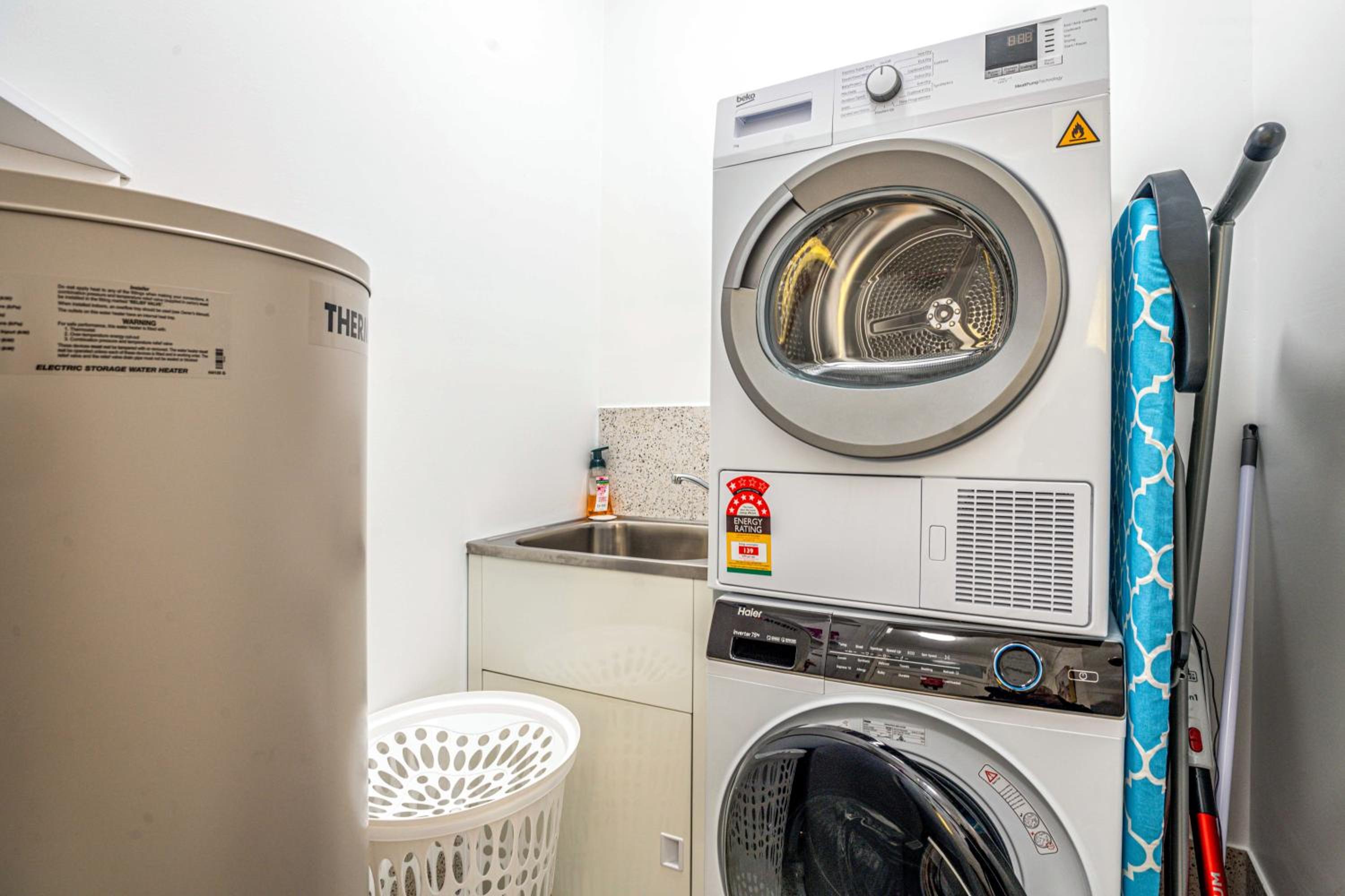 Paddington Villa 3 Close to town, Free Wi-fi, Netflix