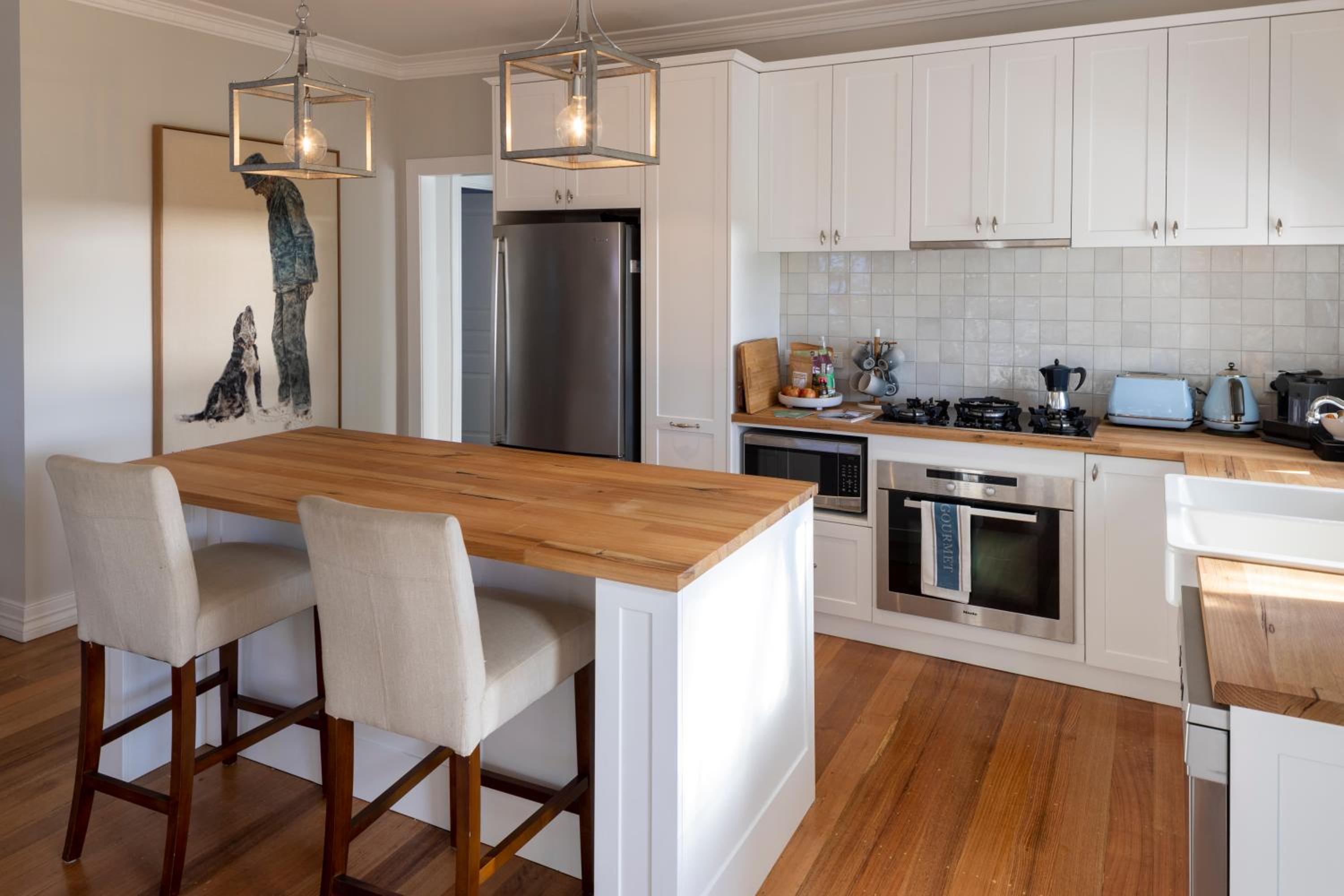 FOREST CORNER - 3 BEDROOM WEATHERBOARD, TRENTHAM