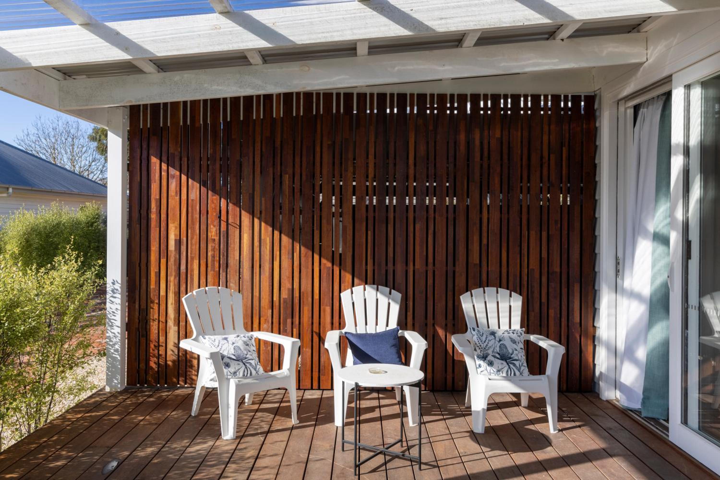 FOREST CORNER - 3 BEDROOM WEATHERBOARD, TRENTHAM