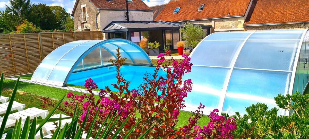 Gîte Atypique 2 à 8 PERSONNES avec piscine jacuzzi proche châteaux de la Loire