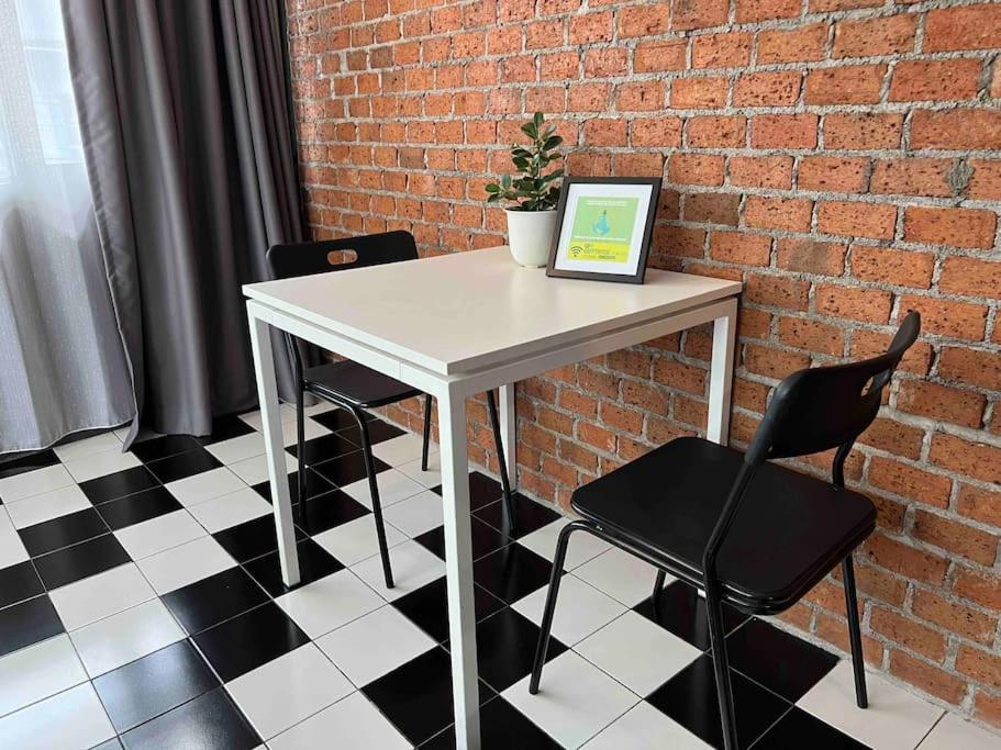 3l9B Chiangmai Gate Best location 3 bedrooms apartment