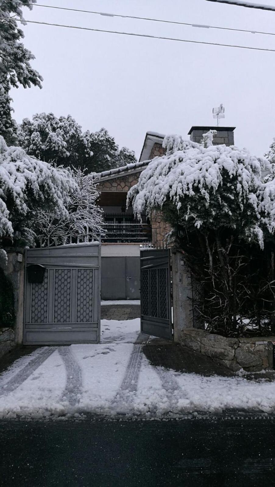 For You Rentals CHALET SIERRA GUADARRAMA - LA PONDEROSA PON351