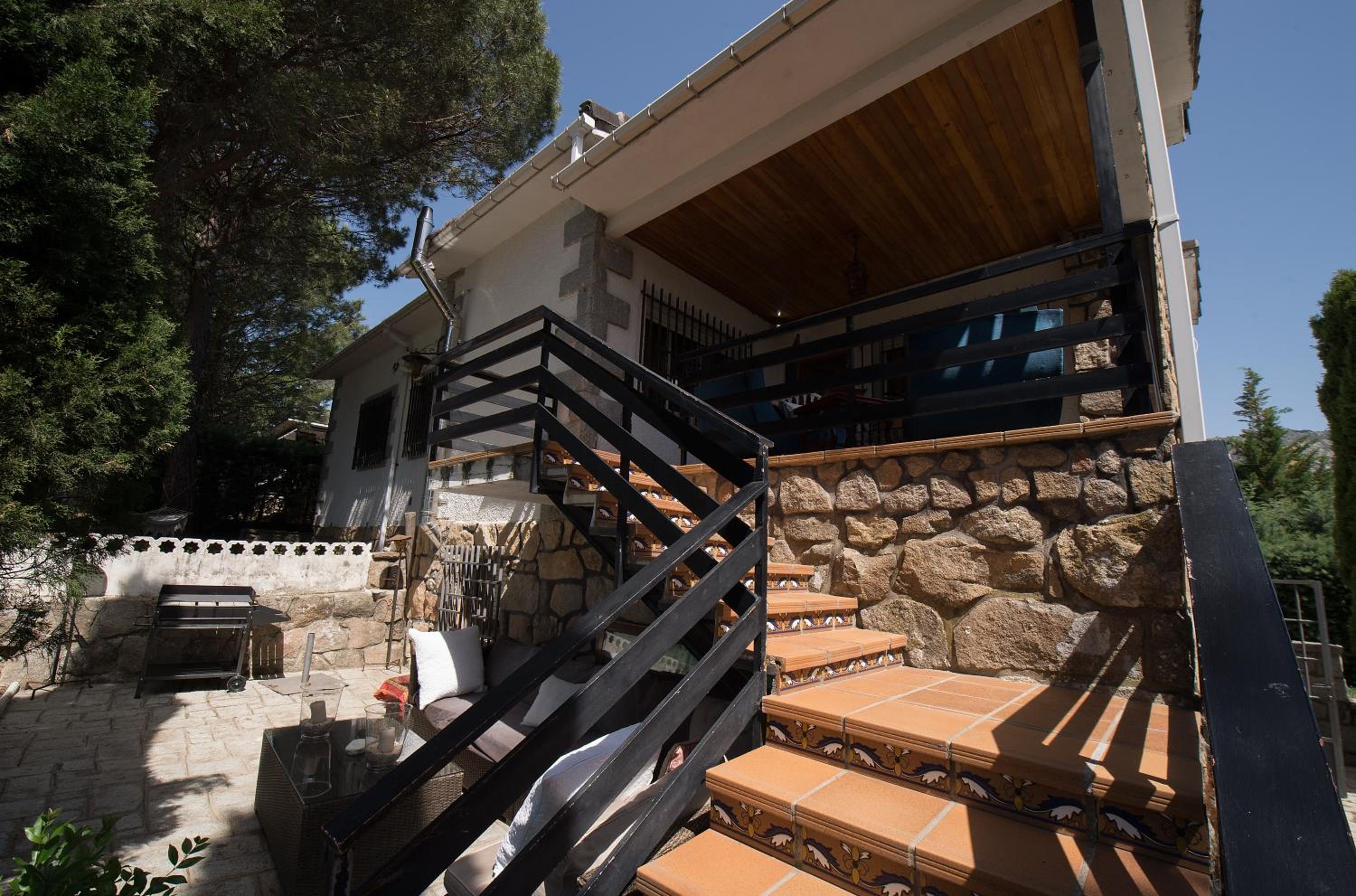 For You Rentals CHALET SIERRA GUADARRAMA - LA PONDEROSA PON351