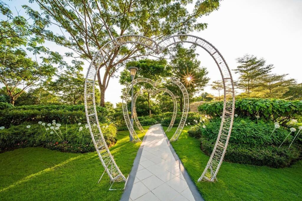 Central Park Tampoi studio by Luxecocoo CK