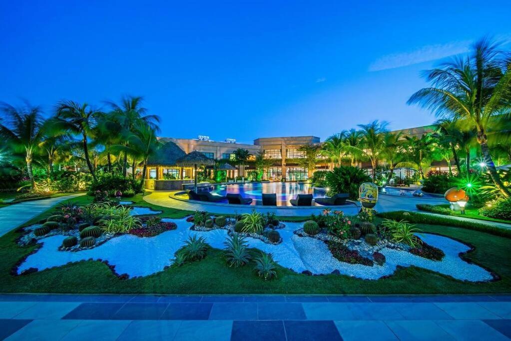 Central Park Tampoi studio by Luxecocoo CK