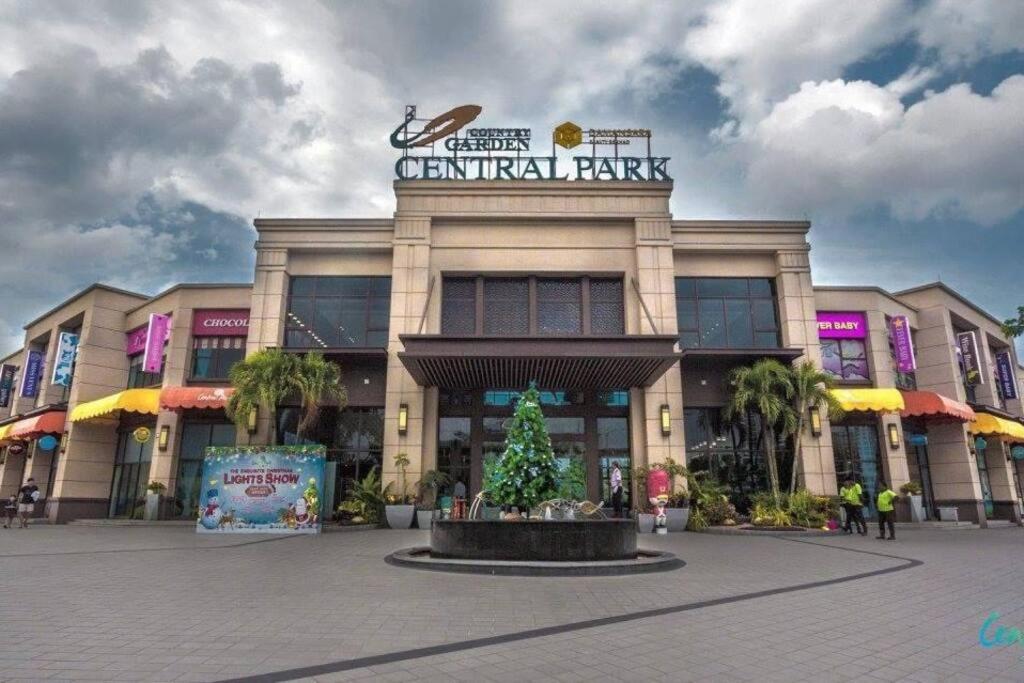 Central Park Tampoi studio by Luxecocoo CK