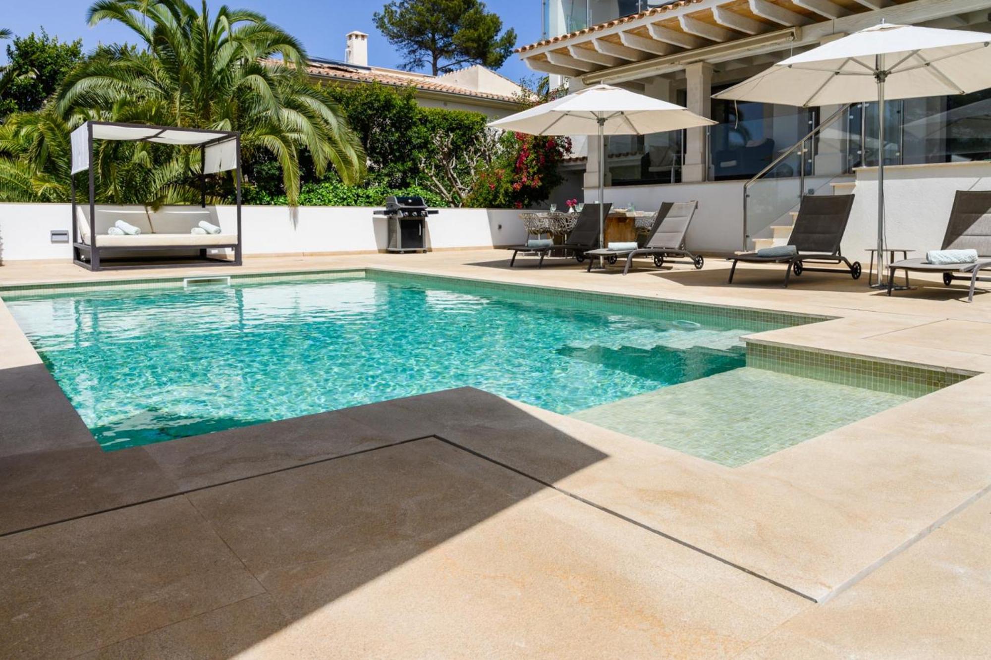 2550 Lichtdurchflutete Villa in Santa Ponsa Nova view 2