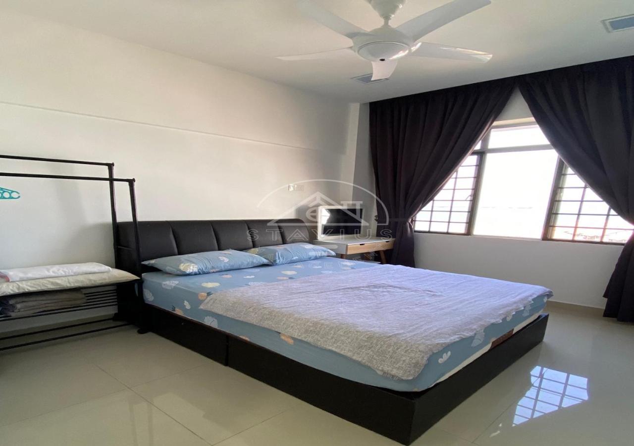 Cozy Apartment 2BR 5pax Glory Beach Resort photo 1