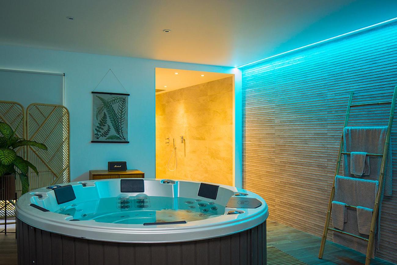 Jacuzzi