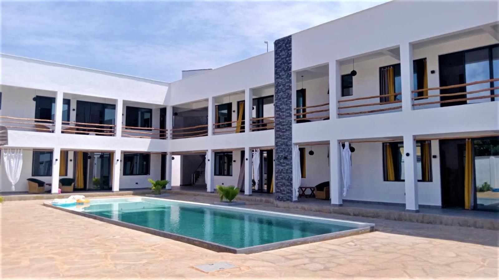 V-Szameitat Homes, Kongo River view 3