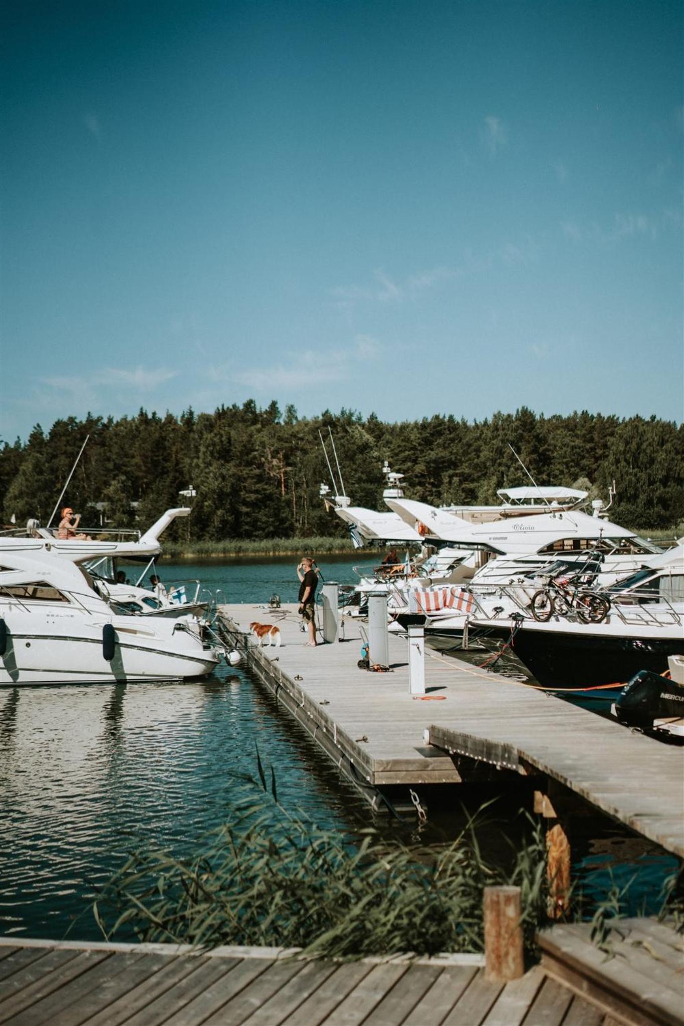 Tackork Gård & Marina