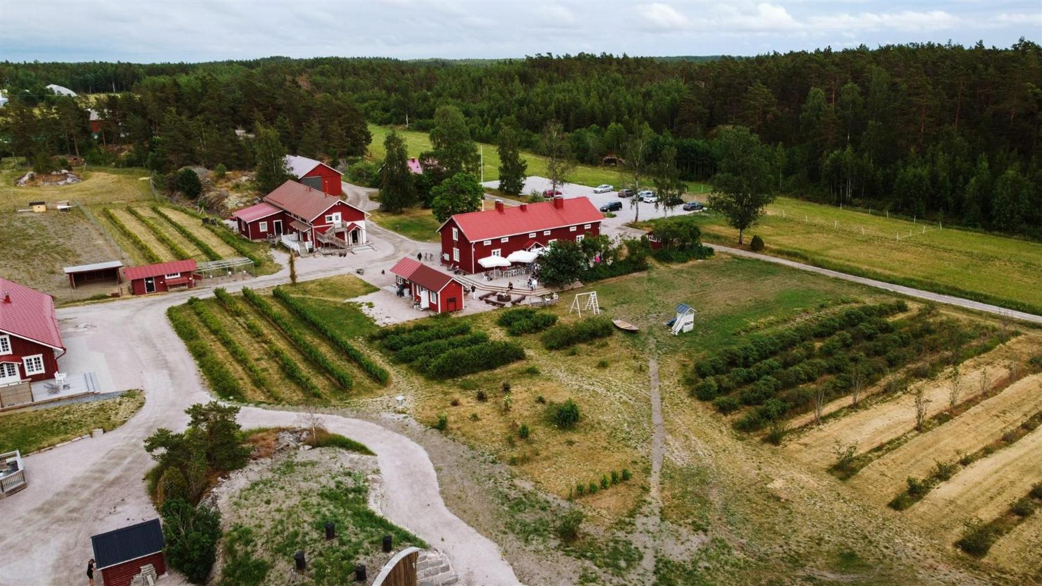 Tackork Gård & Marina