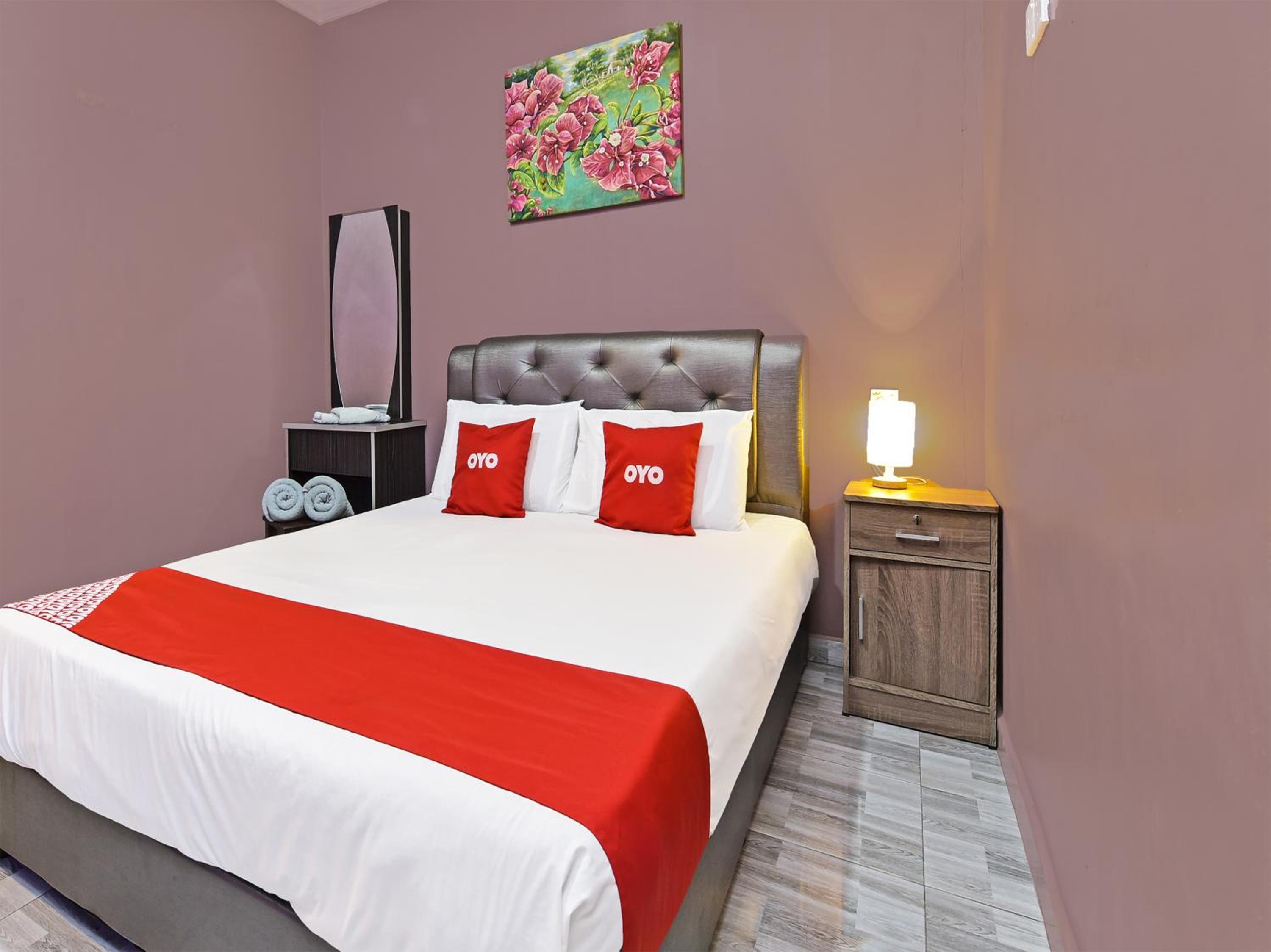 OYO Home 90348 Inspire Rooms photo 6