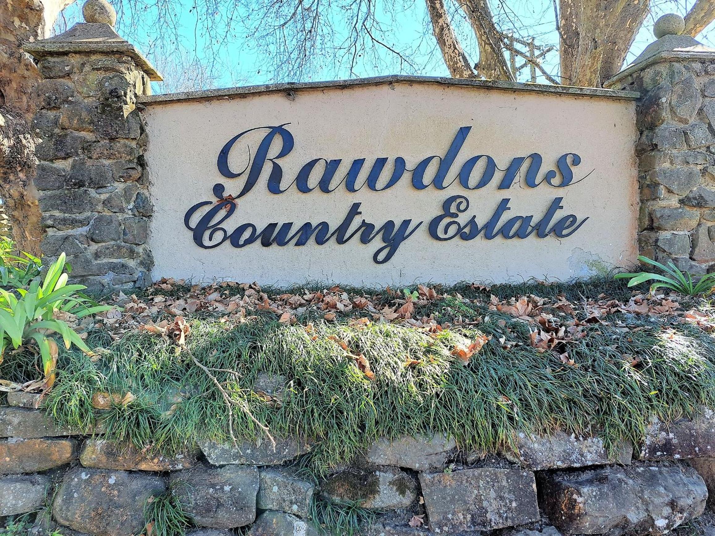 3 Rawdons Estate view 3