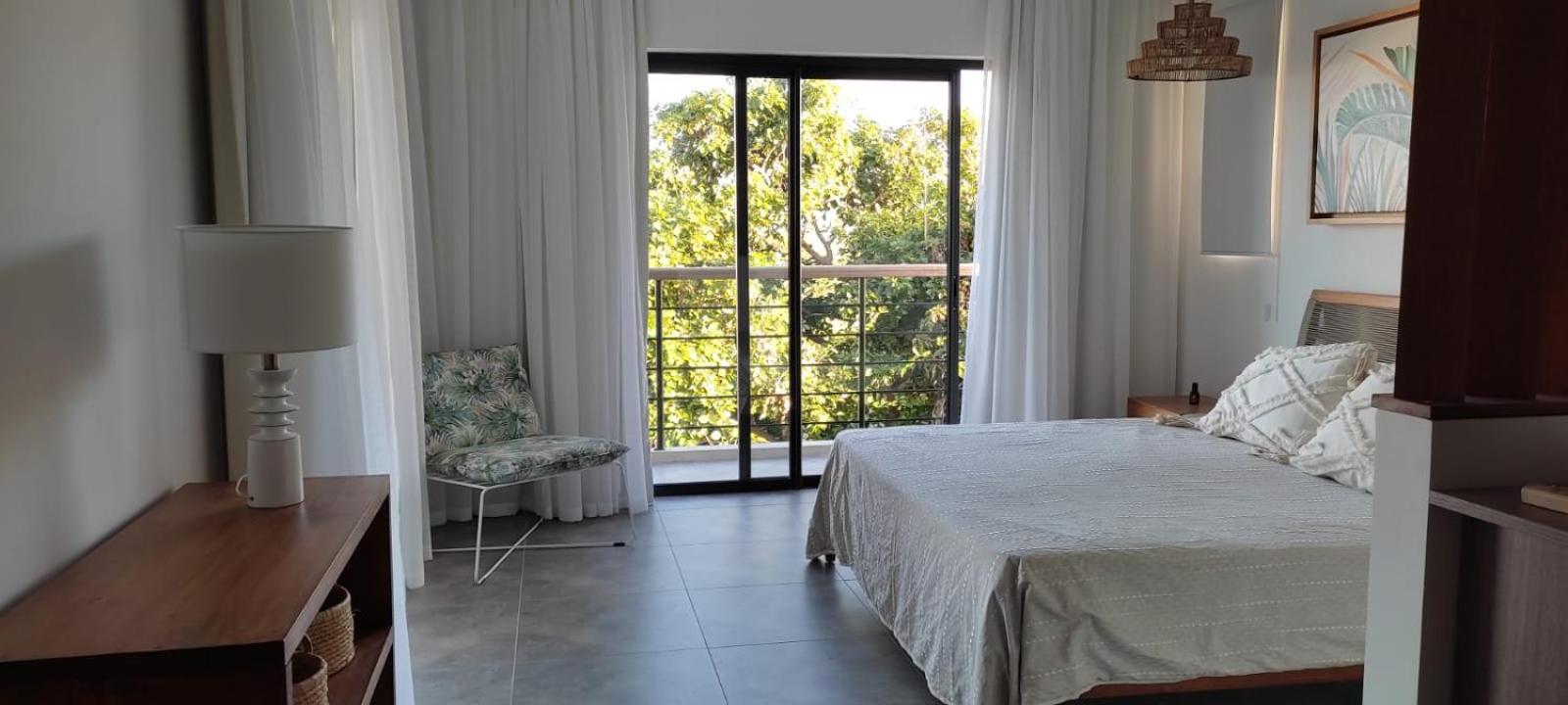 Superbe appartement avec vue mer et montagnes.