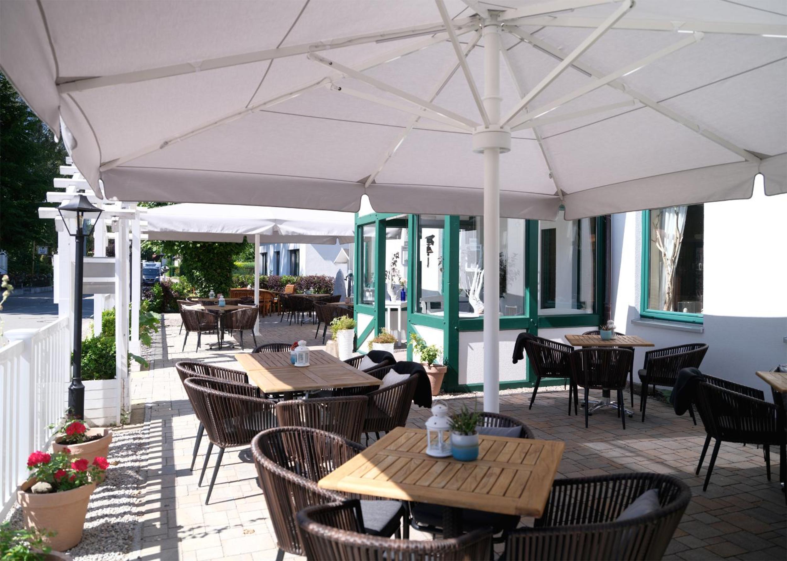 Ferienhaus für 8 Personen mit Kamin & Terrasse