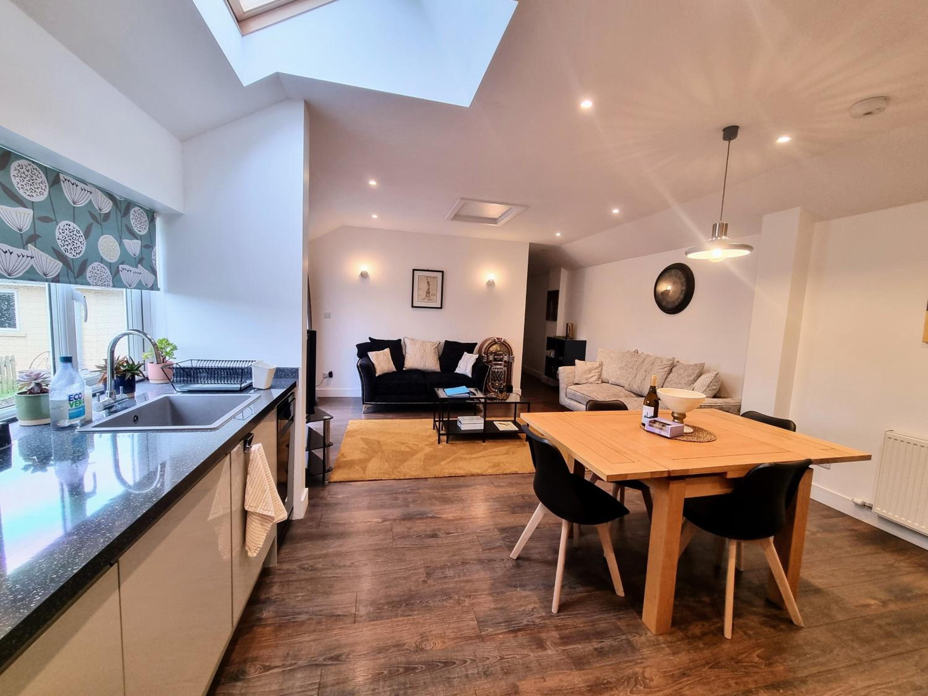No.1 Bloom Apartments, Bath view 5