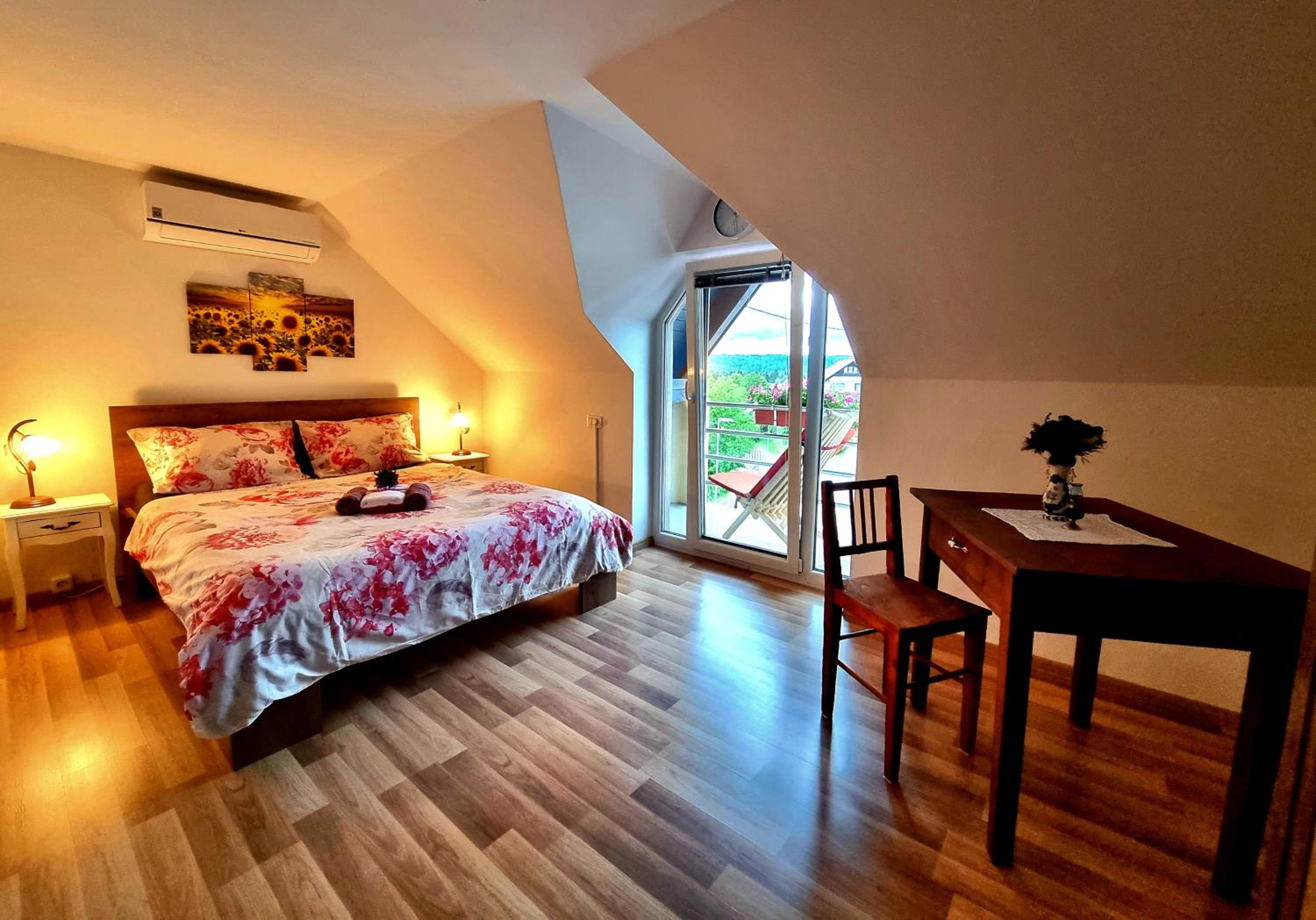 GARTNAR HOME -Hiška s pridihom domačnosti in pogledom na hribe. view 3