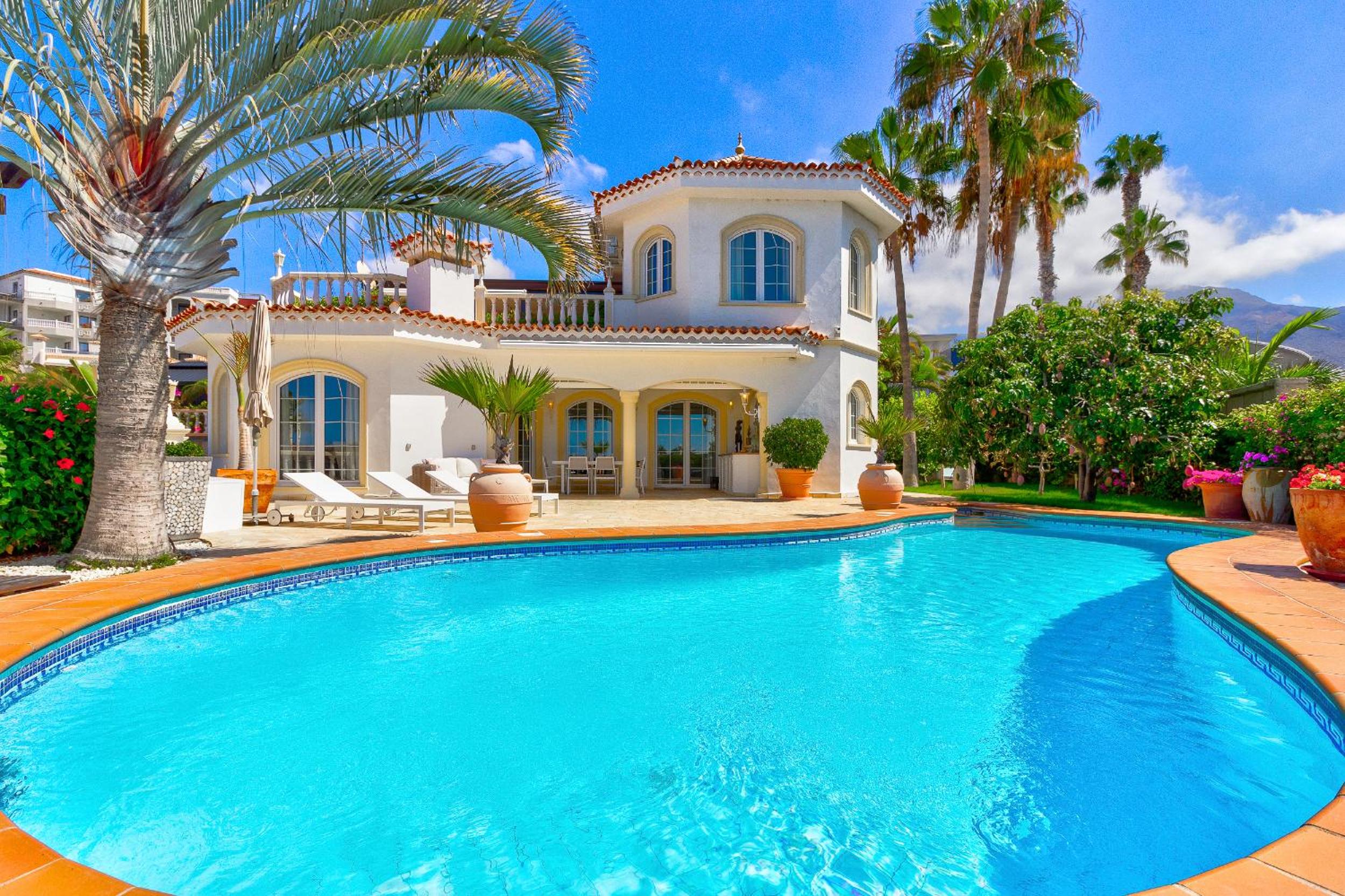 Luxury villa El Duque Ocean View photo 1