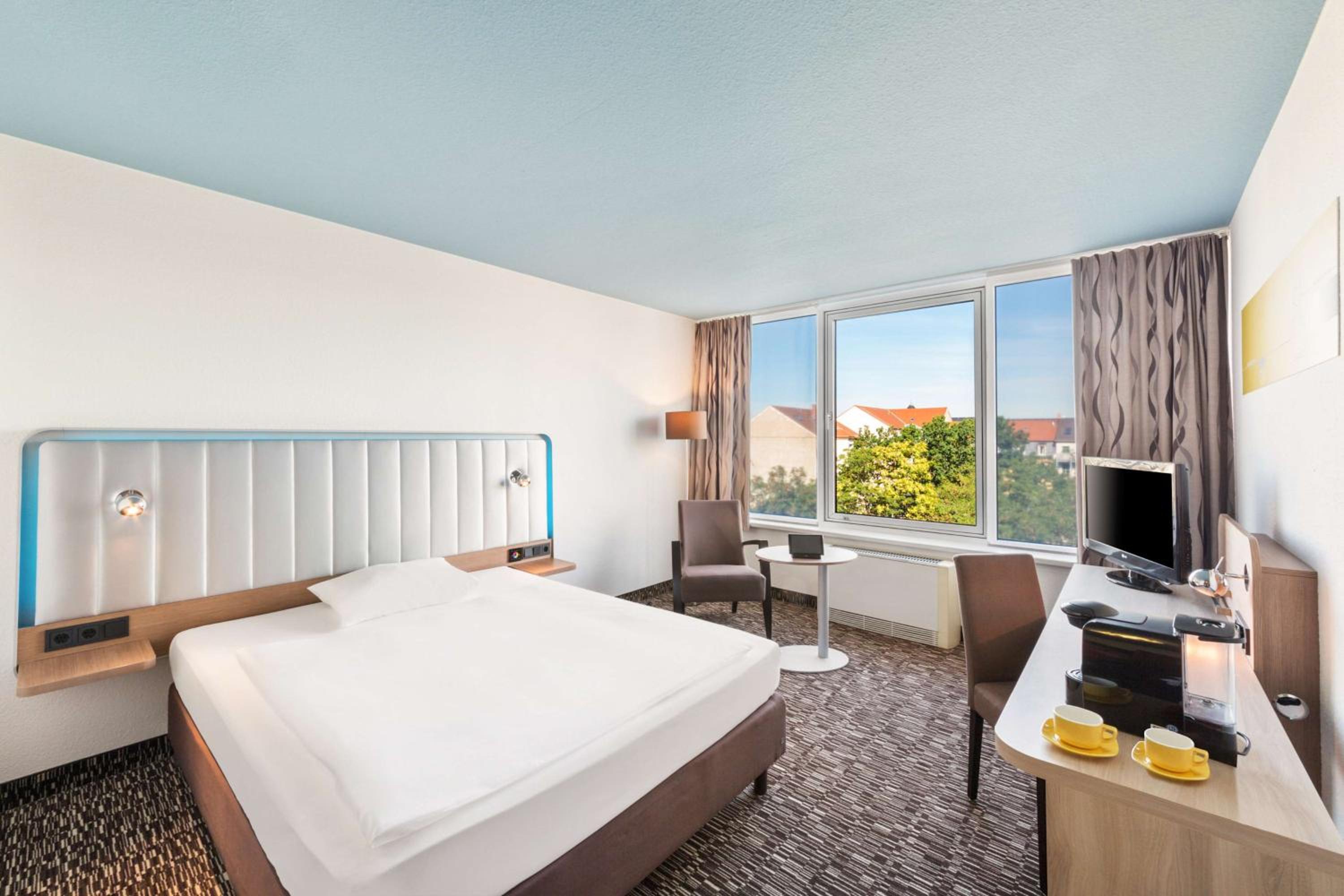 Dresden Vacations - Park Inn by Radisson Dresden - Property Image 19