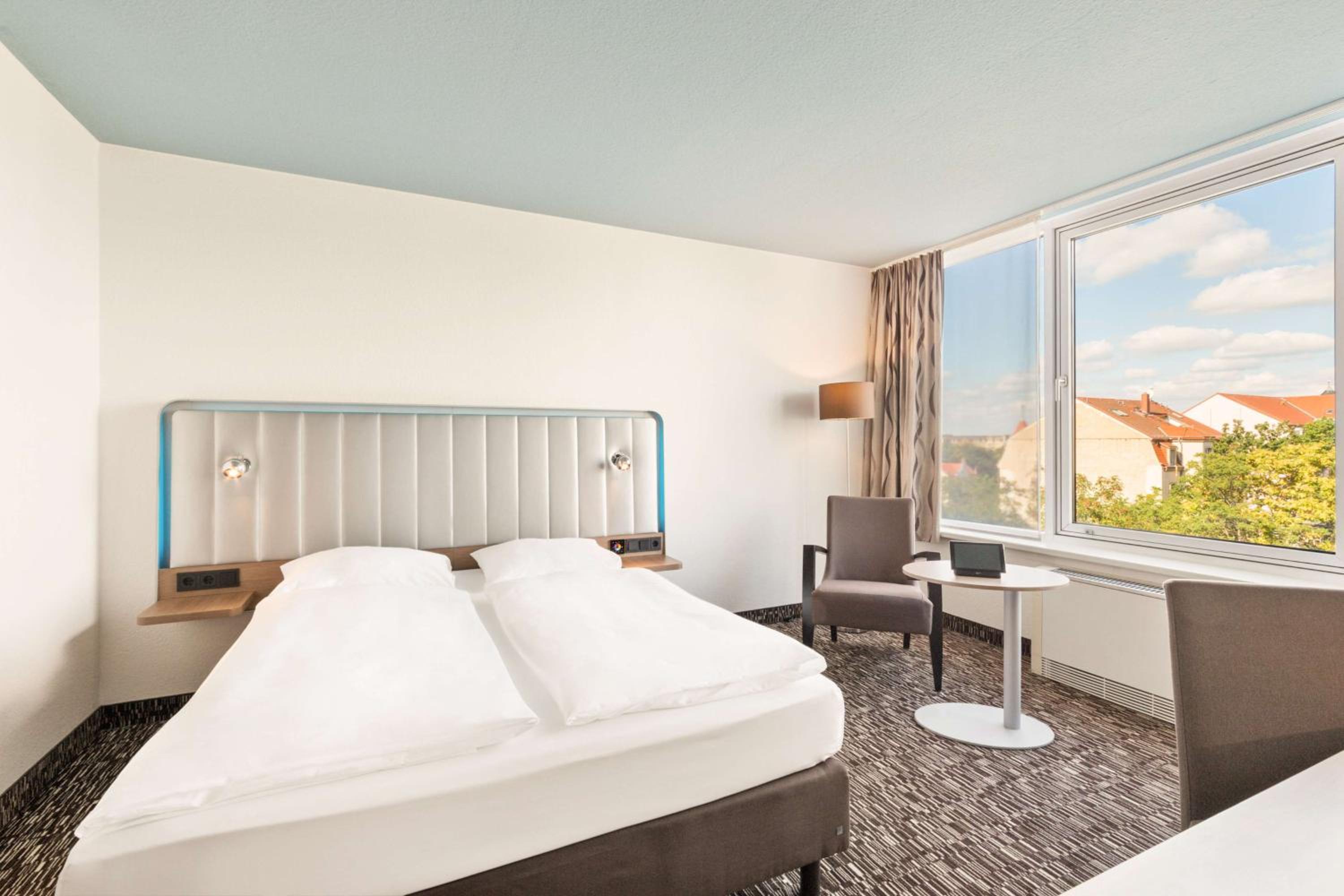 Dresden Vacations - Park Inn by Radisson Dresden - Property Image 3