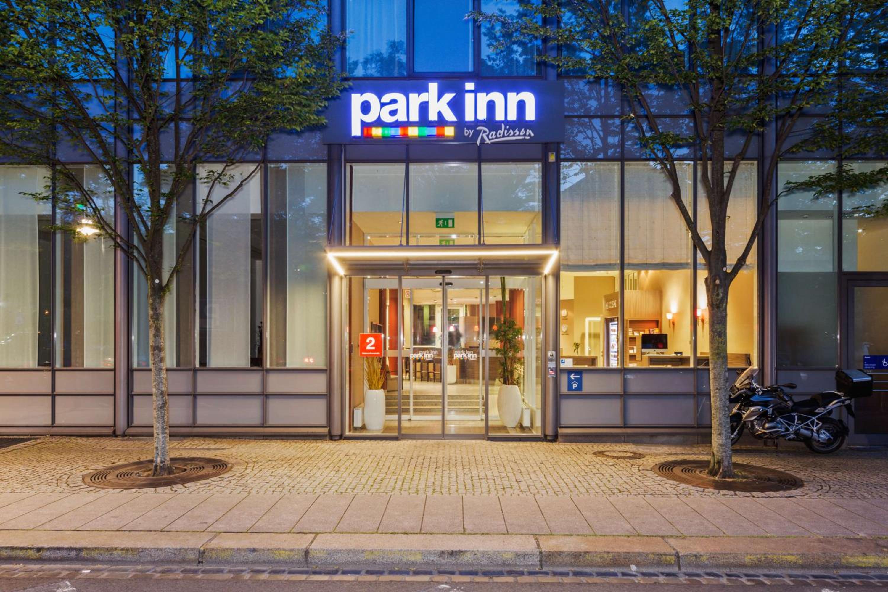Dresden Vacations - Park Inn by Radisson Dresden - Property Image 11