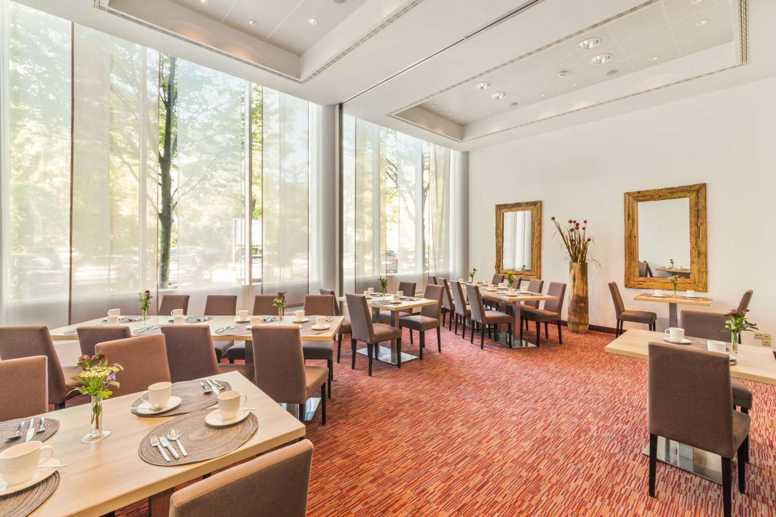 Dresden Vacations - Park Inn by Radisson Dresden - Property Image 31