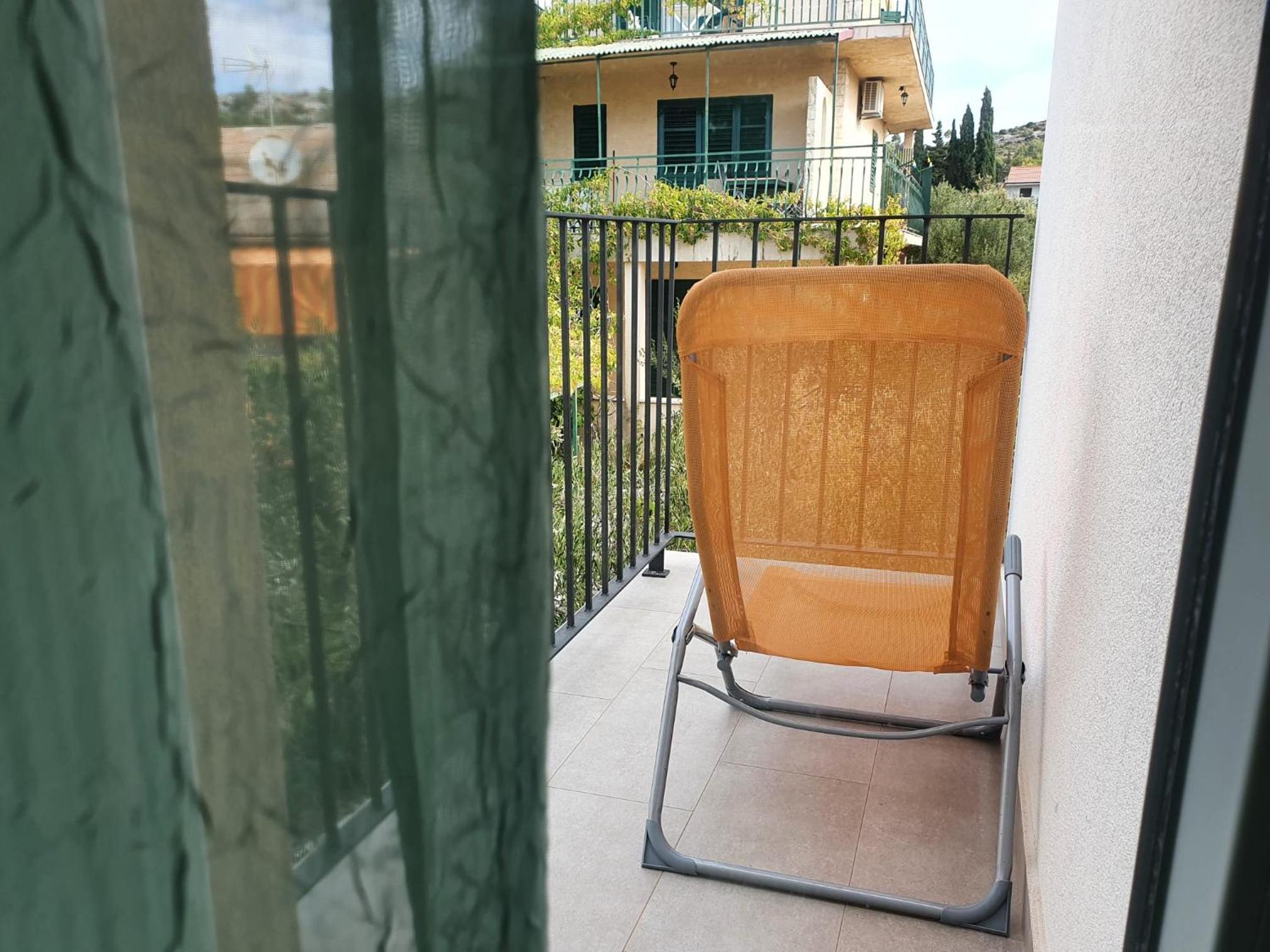 Spacious 2-bedroom apartment with terrace sea view view 4