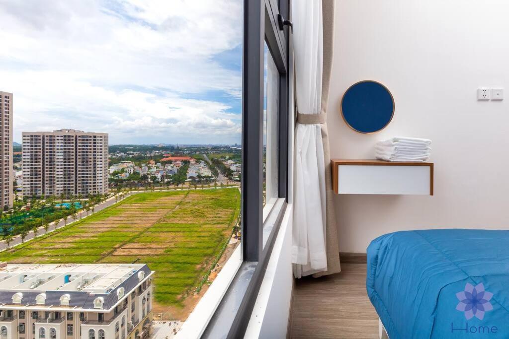HOME, Apartments for rent in Vinhomes Grand Park, Free airport pick-up view 3