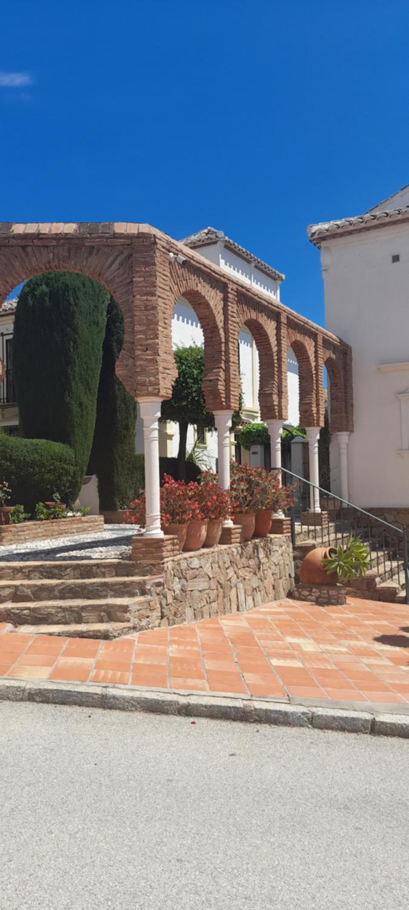 Andalusialaistyyppinen, 3 makuuhuoneen asunto Casa Zarina, Puebla Aida, Mijas