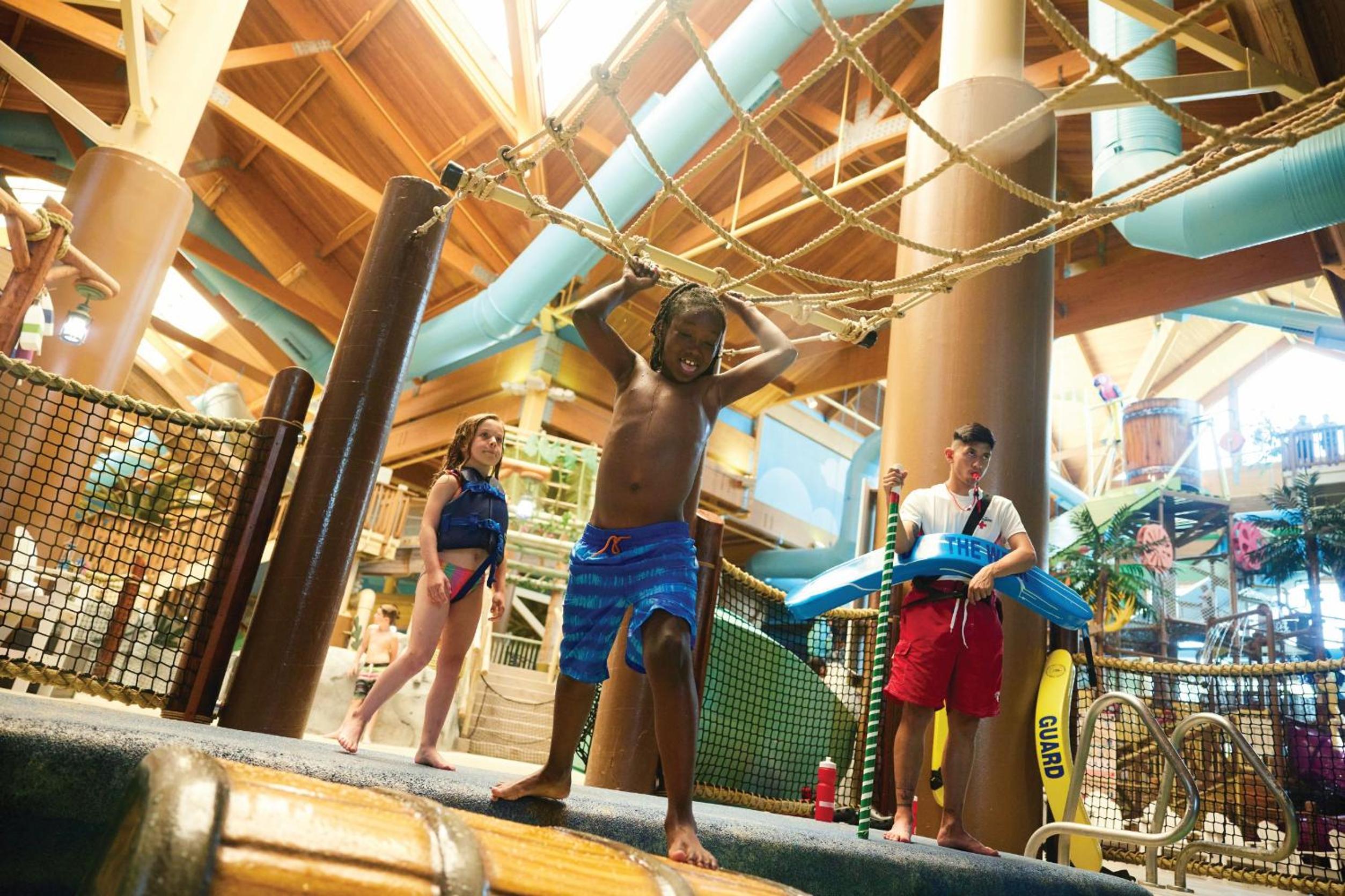 Sandusky Vacations - Castaway Bay by Cedar Point Resorts - Property Image 45
