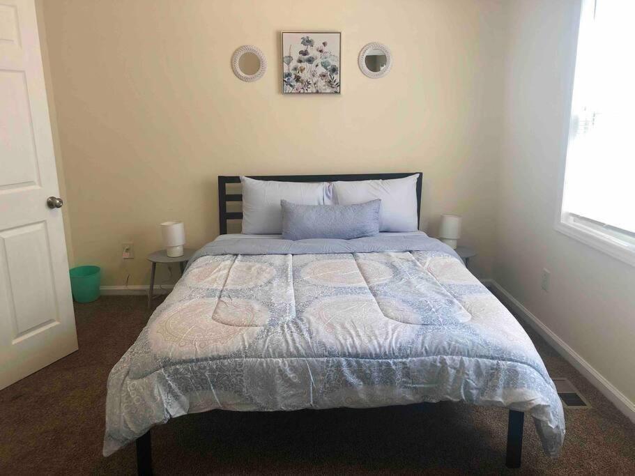 WelcomingTownhome - King Bed - Long Term Stays - UNC view 3