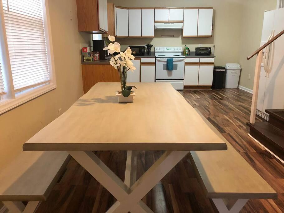 WelcomingTownhome - King Bed - Long Term Stays - UNC view 5