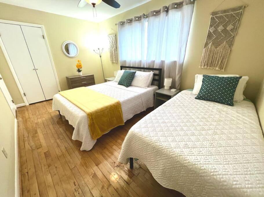 Comfortable Townhome King Beds Long Term - Property Image 5