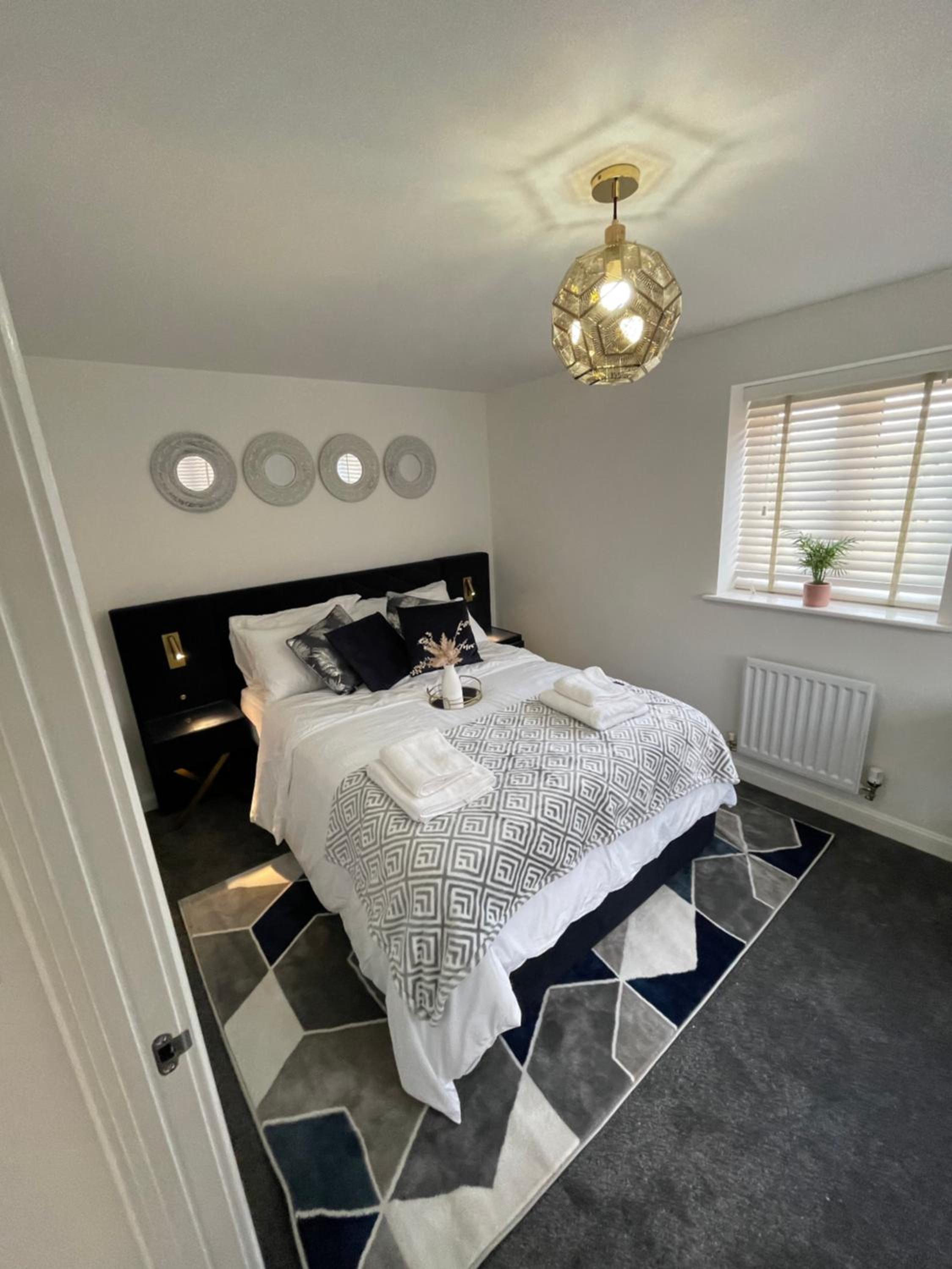 Aspen Villa, Apsley Station view 4