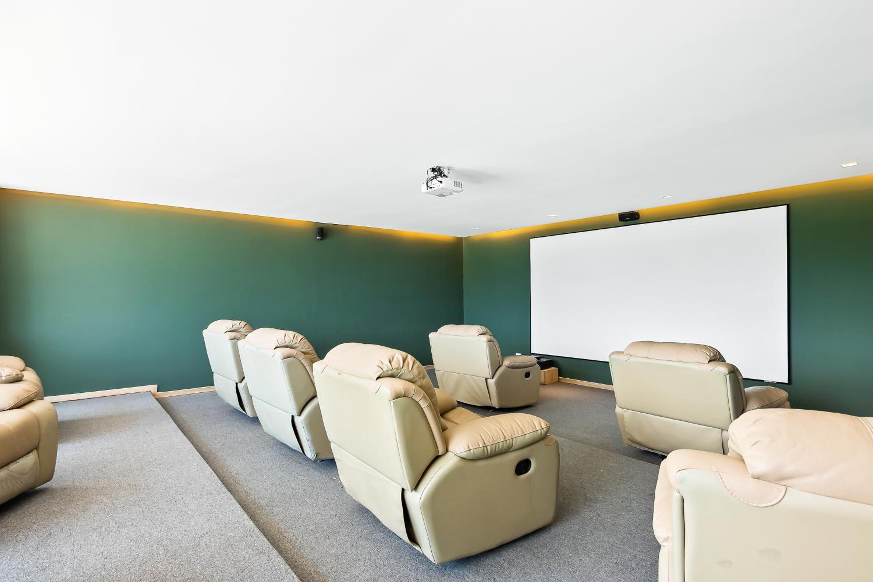 meeting & event spaces