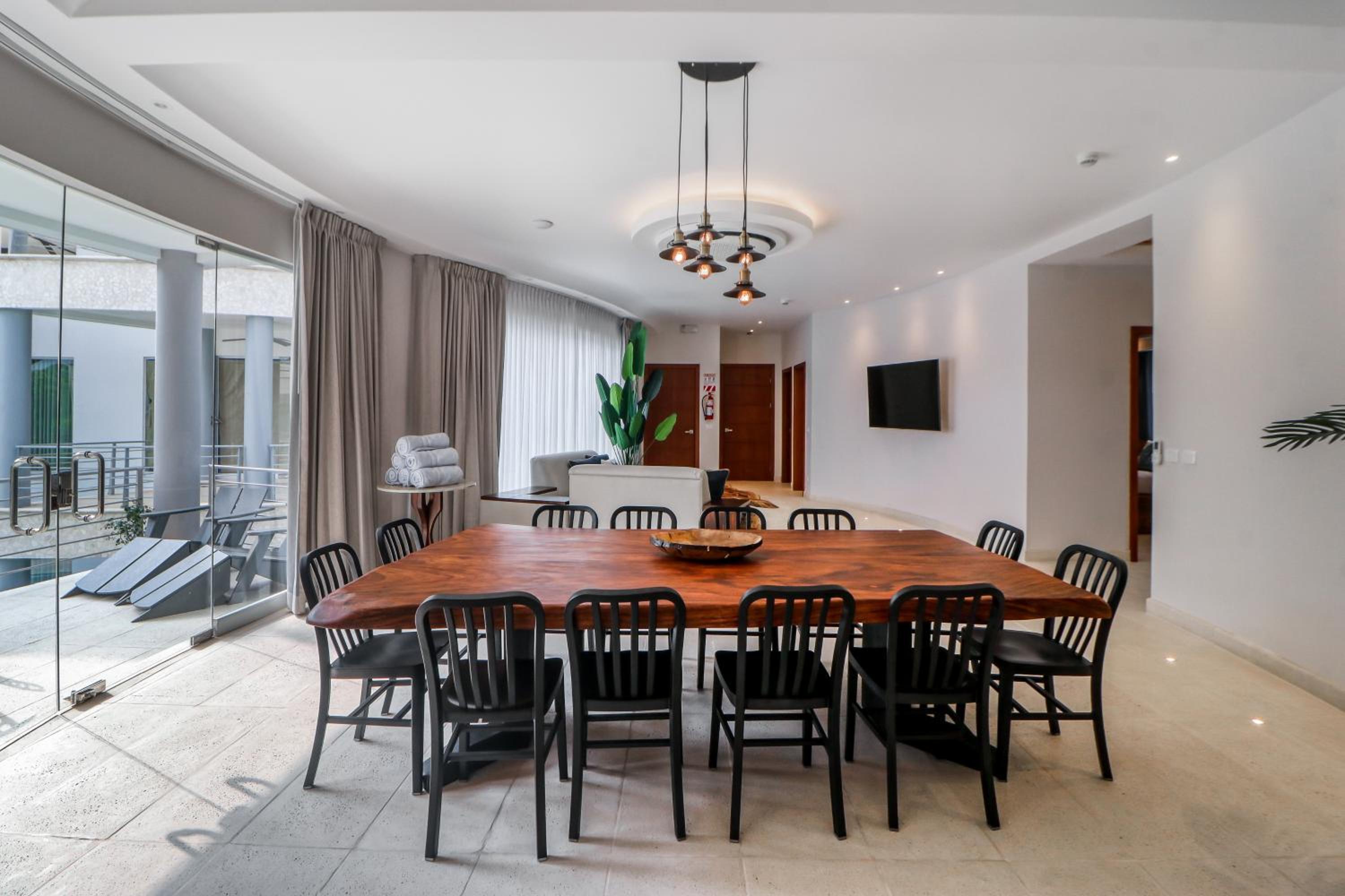 meeting & event spaces