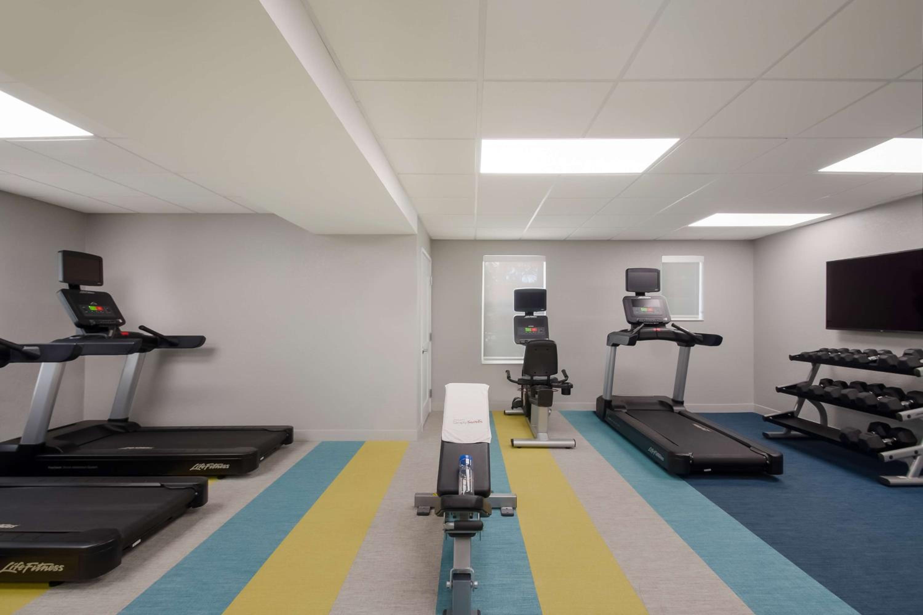 Sonesta Simply Suites Falls Church - Property Image 8