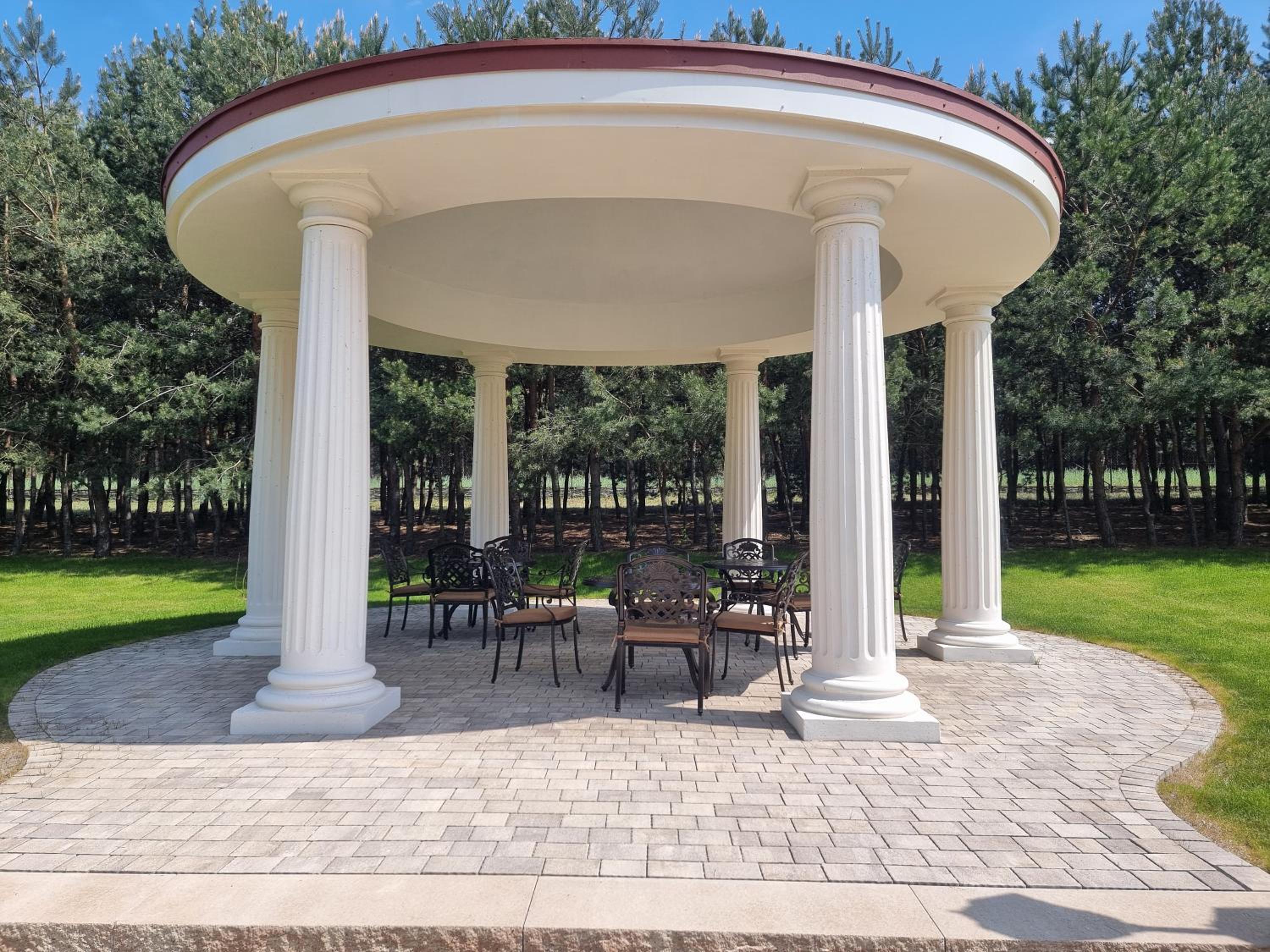 outdoor BBQ area