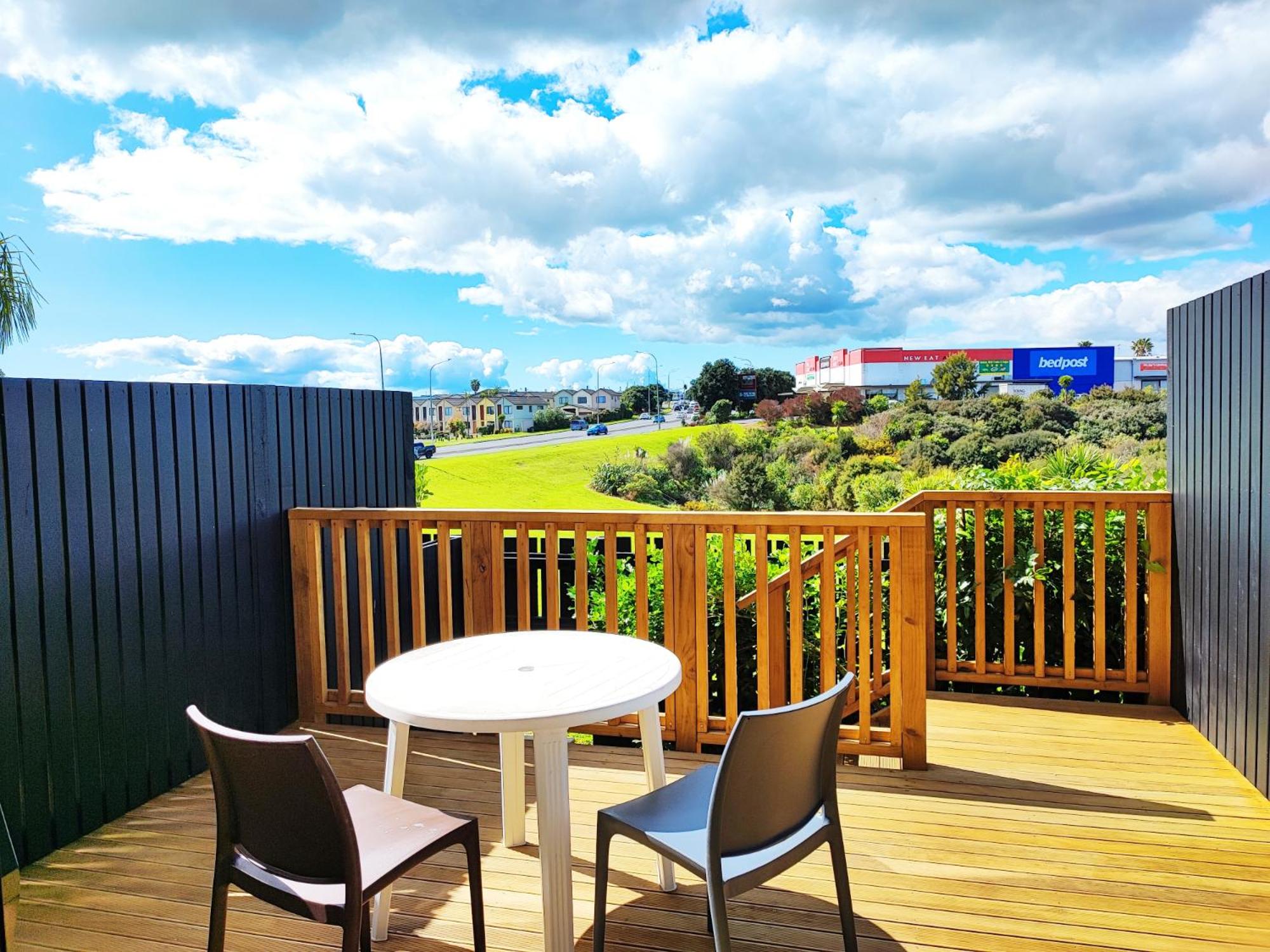 Stunning Townhouse - Walking to Botany Shopping Center view 2
