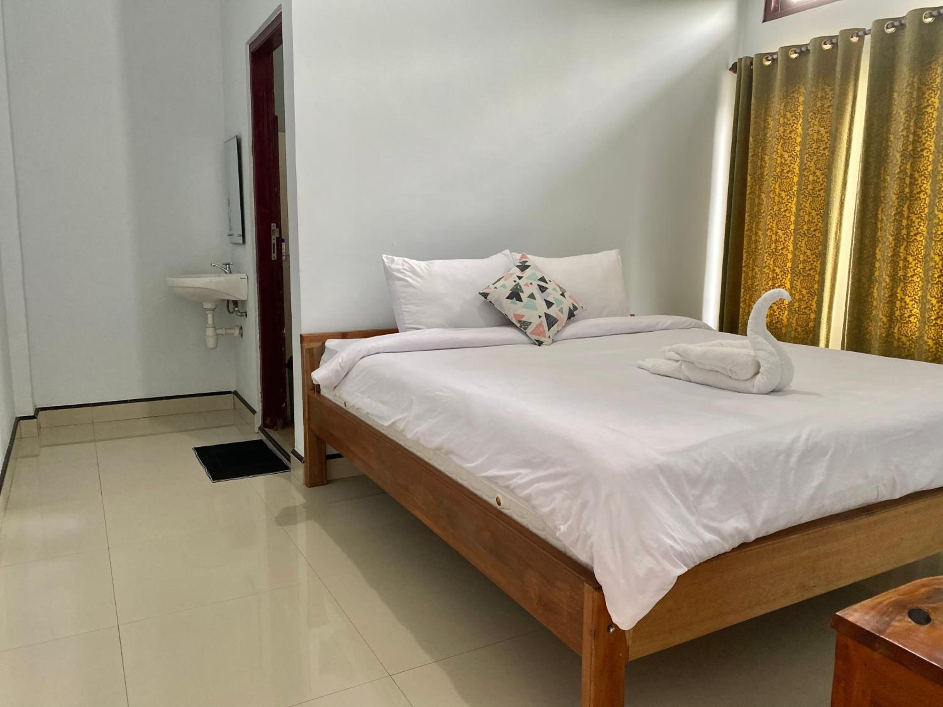 Santiago Bed and Breakfast at Desa Wisata Moni view 3