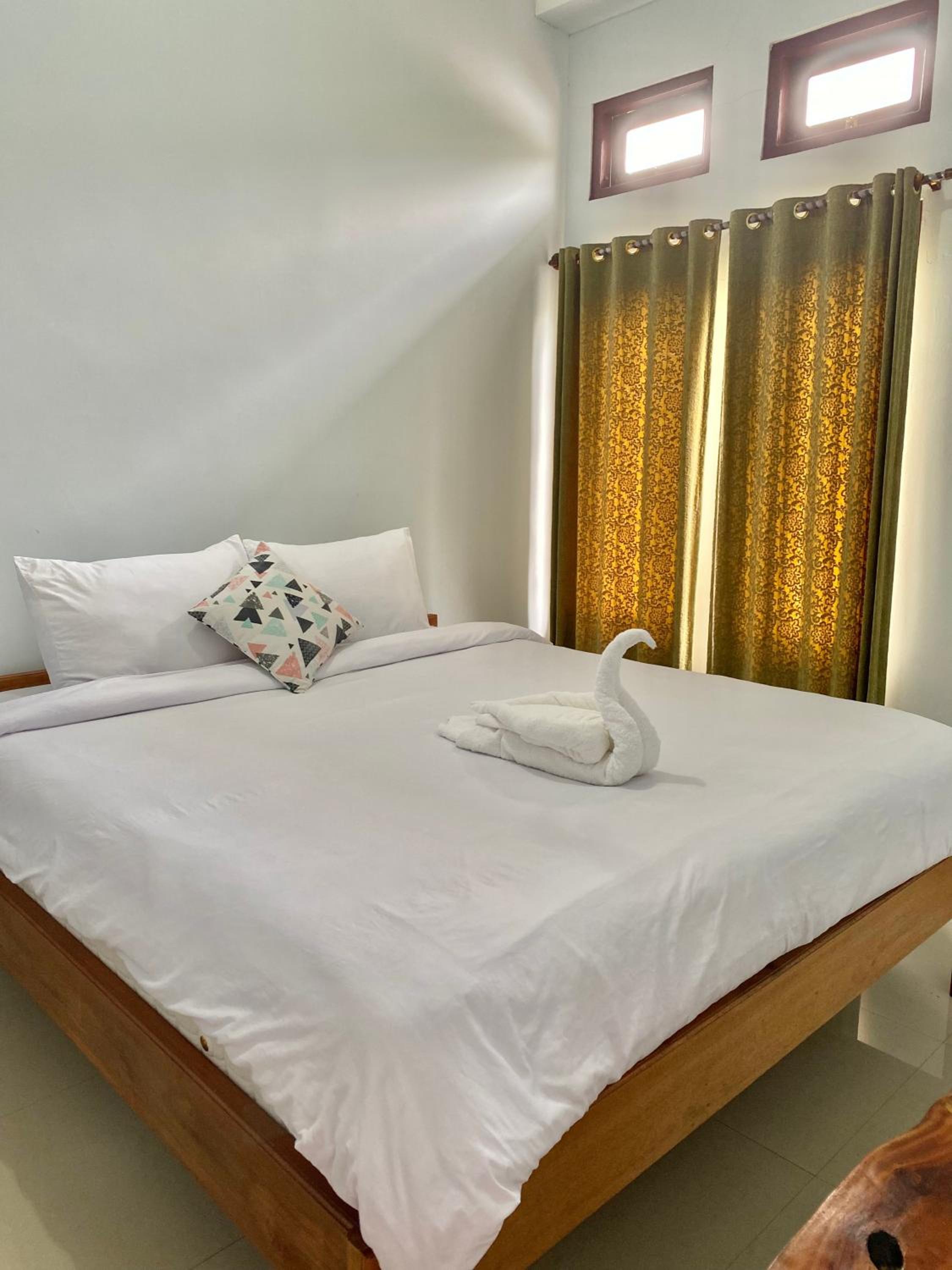 Santiago Bed and Breakfast at Desa Wisata Moni view 2