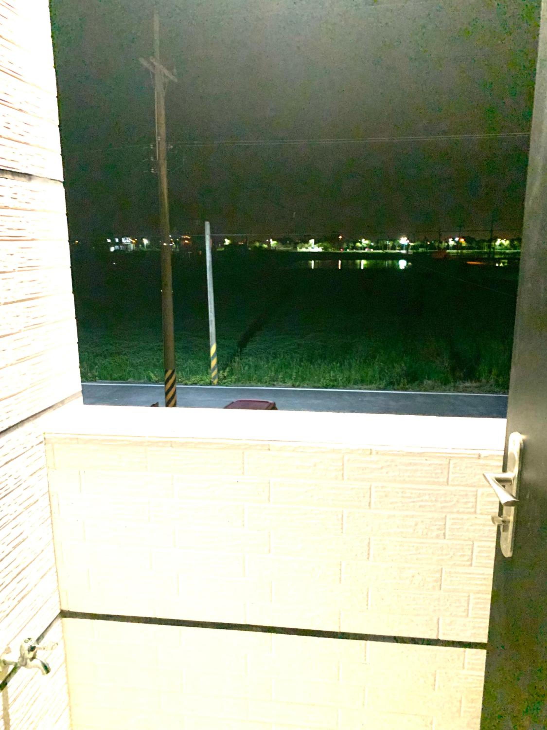 Photo 48