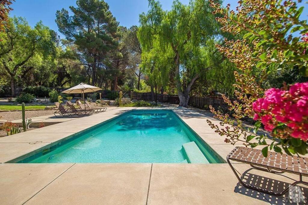 Ojai Vacations - Casa A'way Stunning Ojai Bungalow w/ pool sunset - Property Image 23