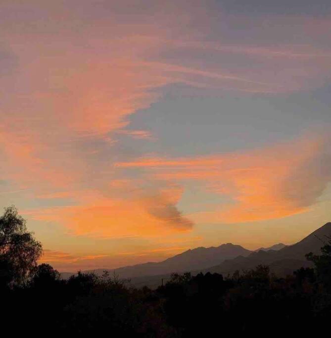 Ojai Vacations - Casa A'way Stunning Ojai Bungalow w/ pool sunset - Property Image 24