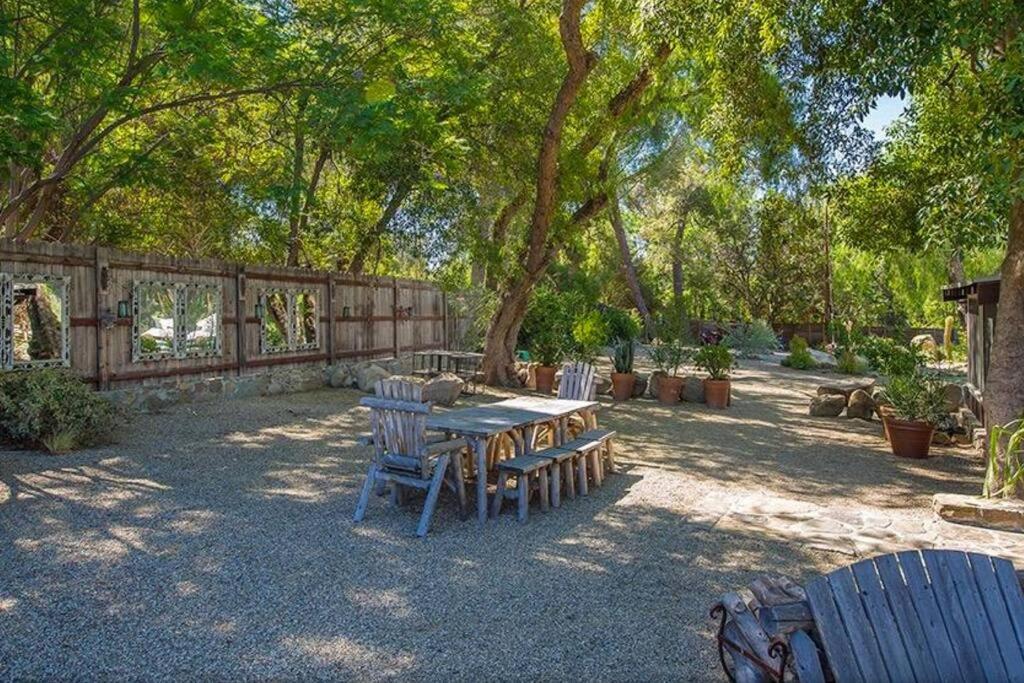 Ojai Vacations - Casa A'way Stunning Ojai Bungalow w/ pool sunset - Property Image 5